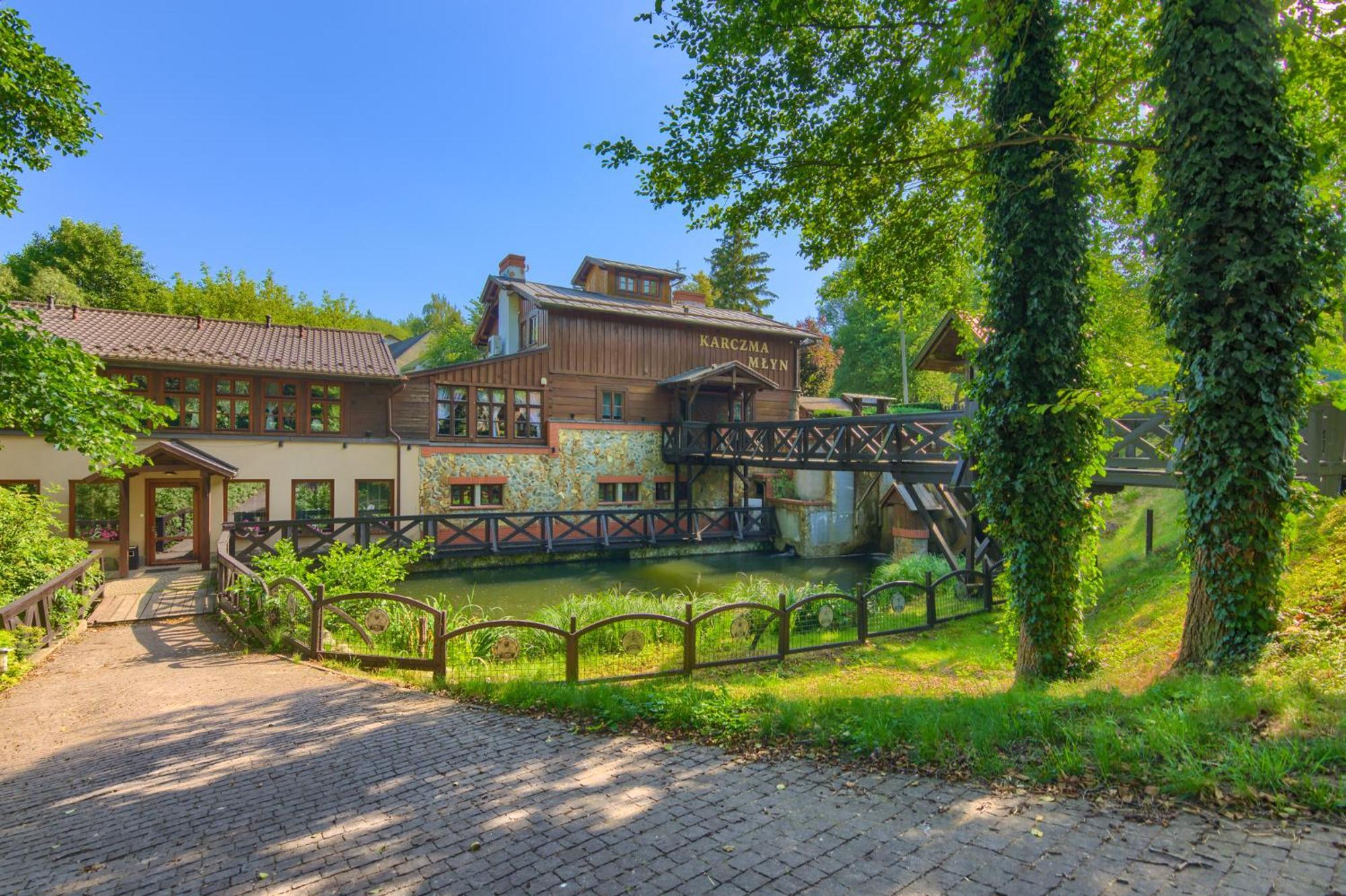 Hotel Dworek Wapionka Górzno 外观 照片